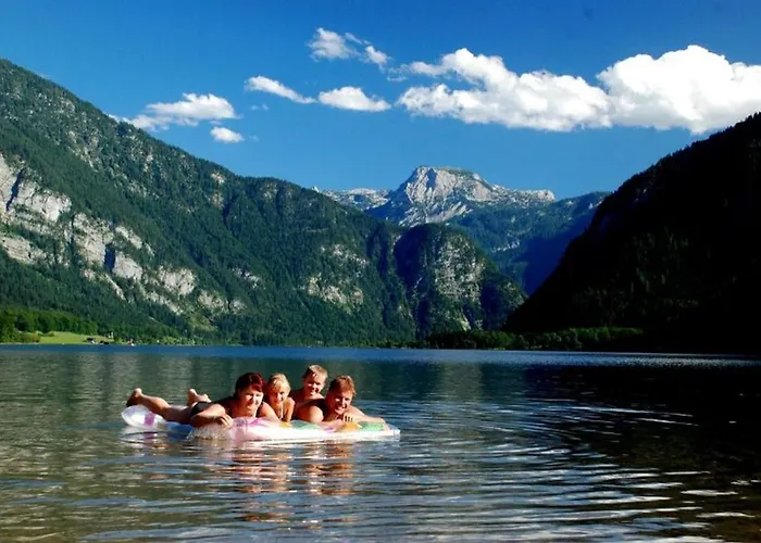 Traumblick Mit Indoorpool Und Privater Sauna * Бад Гоисерн