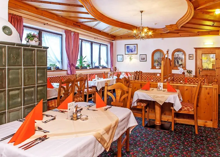 Traumblick Mit Indoorpool Und Privater Sauna Апартаменты *