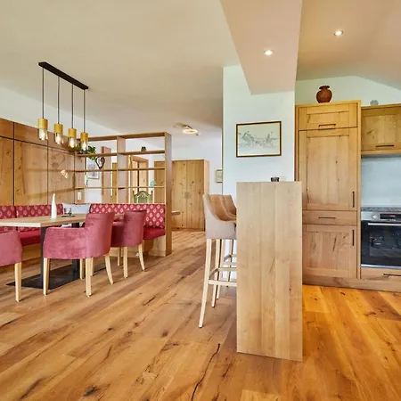 Traumblick Mit Indoorpool Und Privater Sauna